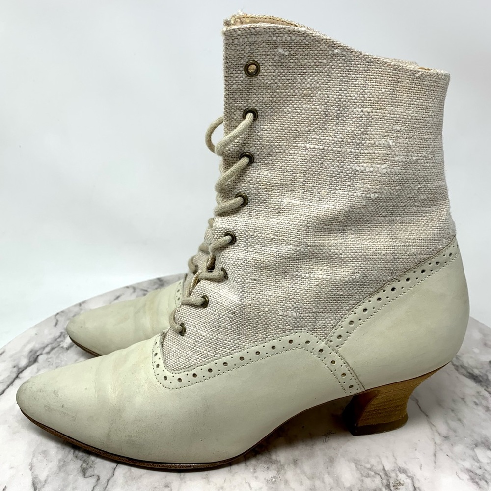 VTG Nine West Lace Up Two Tone Pointed Toe Boots 7.5 Victorian Edwardian Cosplay - Picture 3 of 16